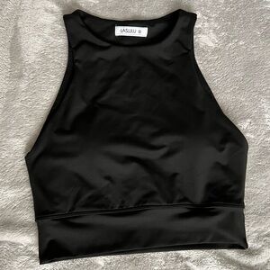 Laslulu high neck cropped tank, medium